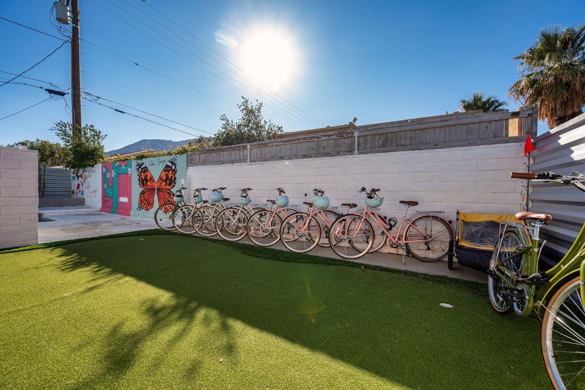 Hébergement de vacances Lux Villa 5Br Pool, Putting Green, Bikes, Views! *